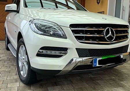 Mercedes-Benz ML 350 BlueTEC 4MATIC -