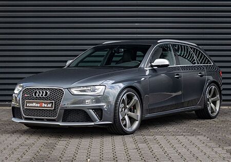 Audi RS4 Avant 4.2 FSI quattro -20'' Rotor-