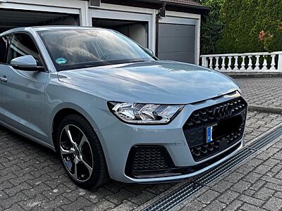 Audi A1 30 TFSI S tronic advanced Sportback advanced
