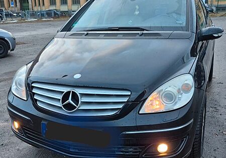 Mercedes-Benz B 200 Turbo -