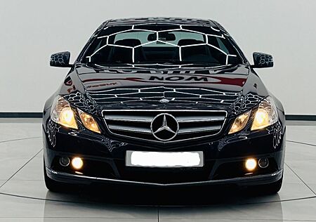 Mercedes-Benz E 200 Coupé CGI BlueEFFICIENCY AVANTG....