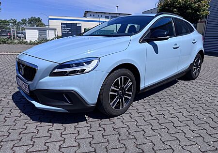 Volvo V90 Cross Country V40 Cross Country Plus - LED + AHK