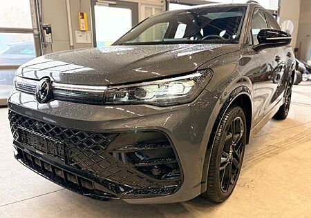 VW Tiguan Volkswagen 2,0TSI DSG 4Mot R-Line Black Style 20´´