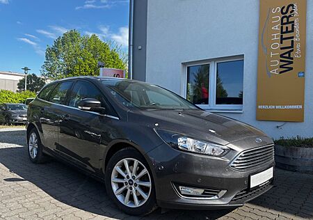 Ford Focus Turnier Titanium = Automatik - Keyless =