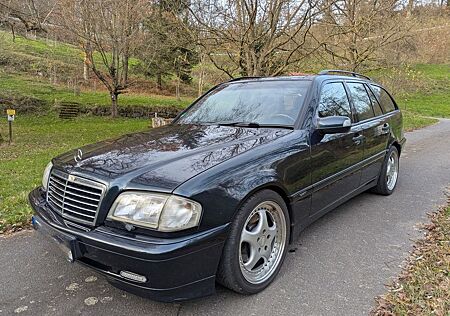 Mercedes-Benz C 180 T Sport, gepflegtes Liebhaberfahrzeug