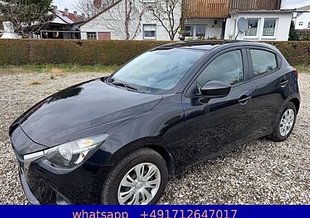 Mazda 2 Lim. Center-Line