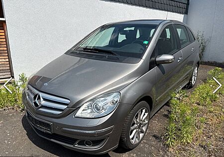 Mercedes-Benz B 200 B 200CDI BIXEN/PTS/KAM/T-LEDER/SHZ/MFL/SPORT/GSD