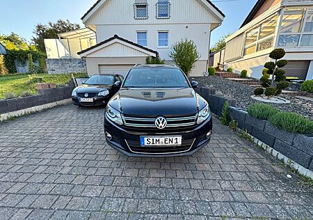 VW Tiguan Volkswagen 2.0 TDI 125kW 4MOTION Sport & Style S...