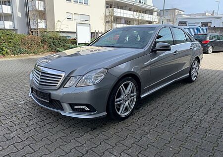 Mercedes-Benz E 350 CDI 4Matic~AMG-Styling~Leder~Navi~8Fach