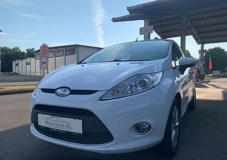 Ford Fiesta Titanium*KLIMAAUTOM.*ALUFELGEN*2.HAND