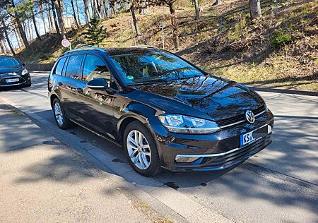 VW Golf Volkswagen 1.6 TDI DSG 85 kvt Variant Comfortline