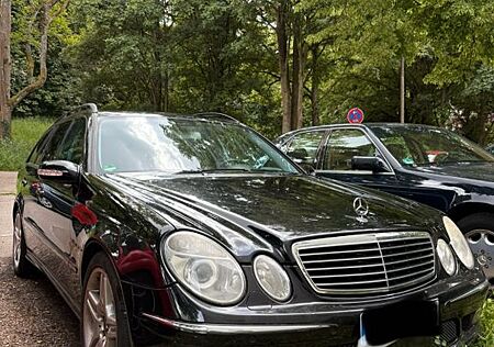Mercedes-Benz E 55 AMG T Modell S211