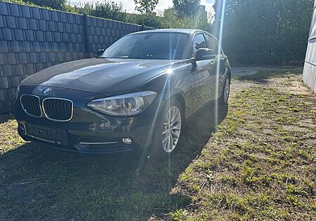 BMW 116i Sport viele Neuteile/Tüv neu