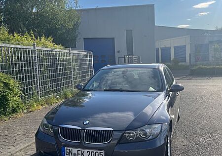 BMW 325i