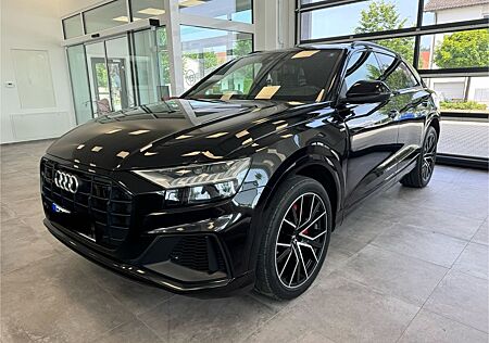 Audi Q8 50 TDI -3X Sline /Panorama/Massage/Allradlenk