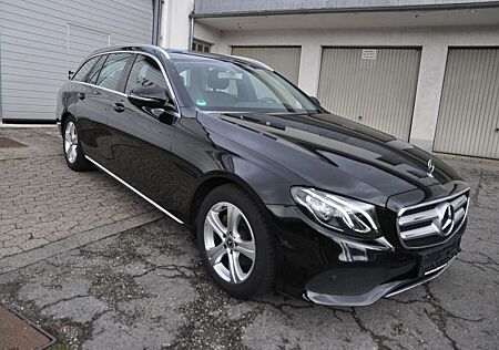 Mercedes-Benz E 220 E 220d T 9G-Tronic Autom.**AHK-LED-Kamera-Navi**