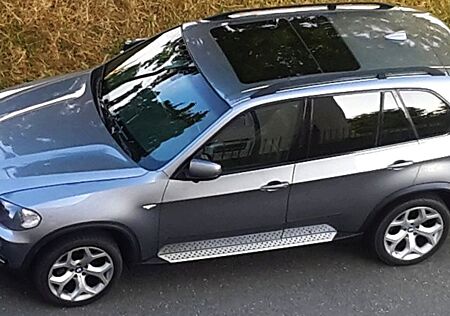 BMW X5 3.0d - Voll-Leder und Panorama-Dach