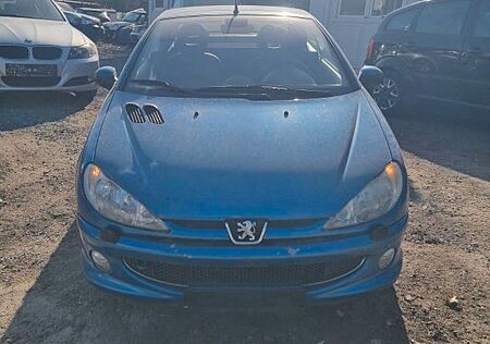 Peugeot 206 Cabriolet CC Platinum. Vollleder. Kein TÜV.