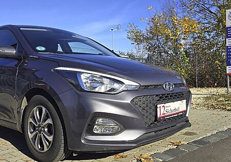 Hyundai i20 Trend* 1. HAND*