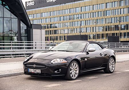 Jaguar XK 4.2L V8 Cabriolet - make your dream come true