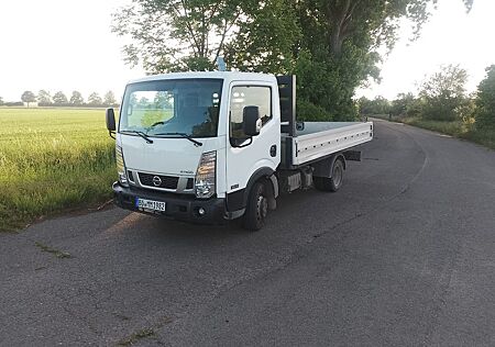 Nissan Cabstar