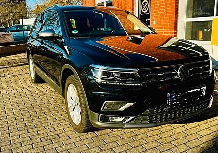 VW Tiguan Allspace Volkswagen 2.0 TDI SCR DSG 4MOTION Life...