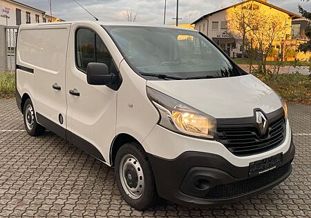 Renault Trafic L1H1 WÜRTH Regale Klima Navi PDC 1.HD