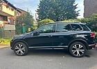 VW Touareg Volkswagen 3.0 V6 TDI SCR Blue Motion R-Line