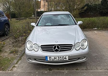 Mercedes-Benz CLK 200 Kompressor CGI AVANTGARDE Avantgarde