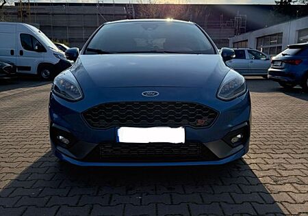 Ford Fiesta 1,5 EcoBoost ST mit Styling-Paket ST ...