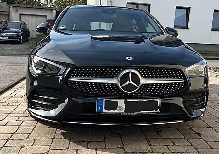 Mercedes-Benz CLA 200 Shooting Brake CLA 200 SB Shooting Brake AMG-Ausstattung