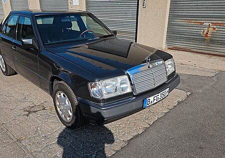 Mercedes-Benz E 280