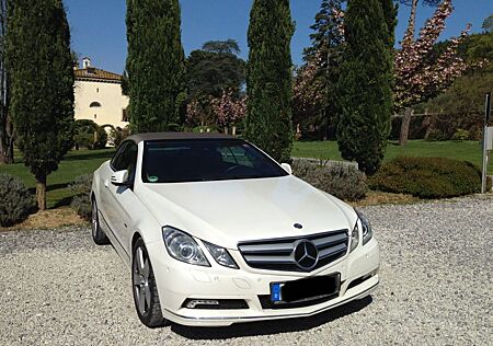 Mercedes-Benz E 350 Cabriolet CGI BlueEFF. AVANTGARD...