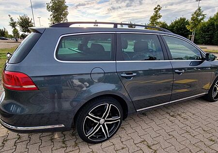 VW Passat Variant Volkswagen 1.8 TSI DSG Standheizung, Leder