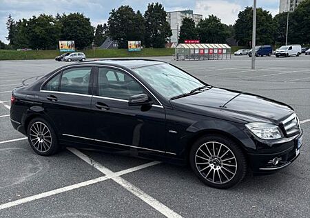Mercedes-Benz C 180 CGI BlueEFFICIENCY AVANTG. Autom. AVAN...