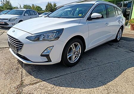 Ford Focus Turnier Cool &Connect Navi/Scheibenheizung