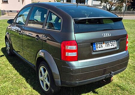 Audi A2 1.6 FSI -