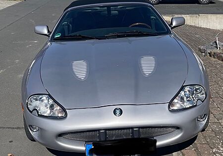 Jaguar XKR S/C Cabriolet - 8 Zylinder 4.0 Liter 363