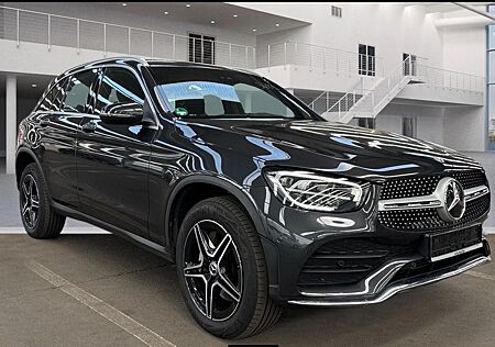 Mercedes-Benz GLC 300 de AMG 19 Distro*Kamera*LED*Alcantara*Na