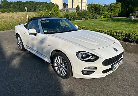 Fiat 124 Spider Lusso RFK Navi Bose
