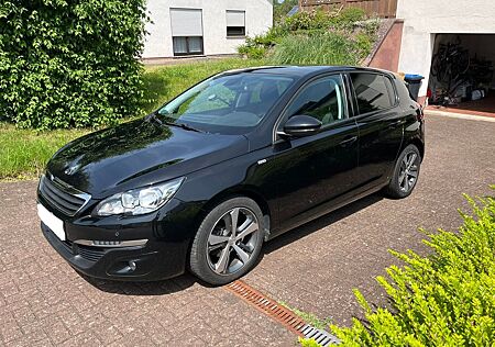 Peugeot 308 Style BlueHDi 120 STOP & START Style