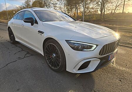 Mercedes-Benz AMG GT 4-trg. 63 4Matic+ Alcantara Sportsitze