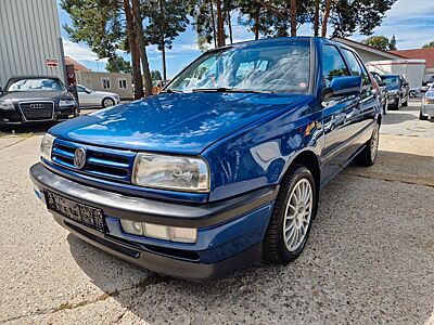 Volkswagen Vento 1.8i KLiMA STANDHZG. SCHiEBEDACH TÜV NEU