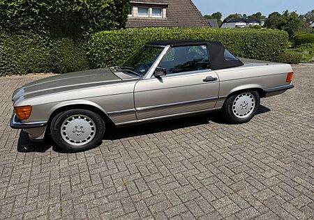 Mercedes-Benz SL 300