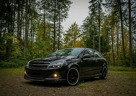 Opel Astra H OPC