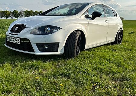Seat Leon 2.0 T FSI Cupra R Sportsitze
