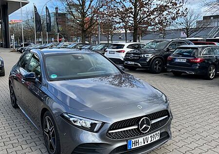 Mercedes-Benz A 200 DCT -