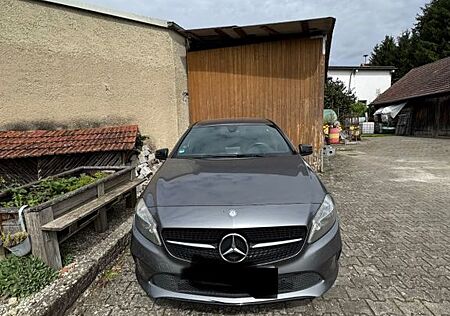 Mercedes-Benz A 200 d 4MATIC Urban DCT Urban