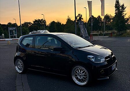 VW Up Volkswagen ! 1.0 44kW ASG high ! high !
