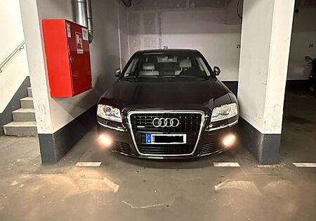 Audi A8 3.0 TDI (DPF) tiptronic quattro -
